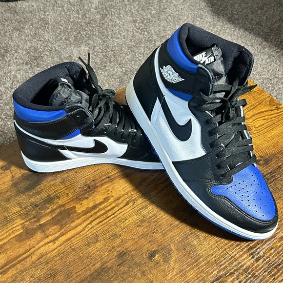 Air Jordan 1 Retro High Royal ToeNike Kobe adidas LeBron Airmax asics Vomero